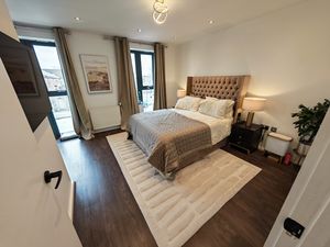 Photo 1- click for photo gallery